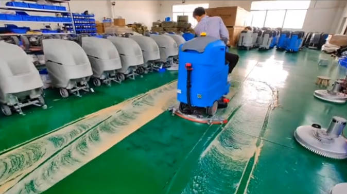 贵阳2023年还在用人工的物业保洁不妨试试洗地机吧